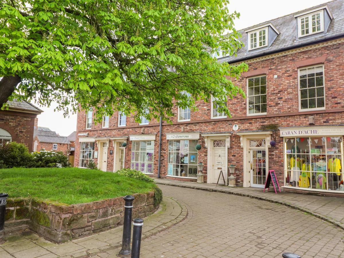 Peckers Retreat Villa Tarporley Exterior photo